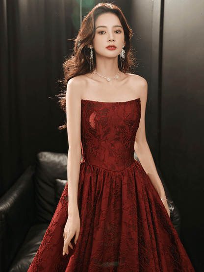 Elegant A-Line Strapless Embroidered Floor-Length Evening Dress
